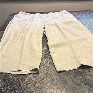 Eileen Fisher beige Linen wide-leg capris / culottes. B5